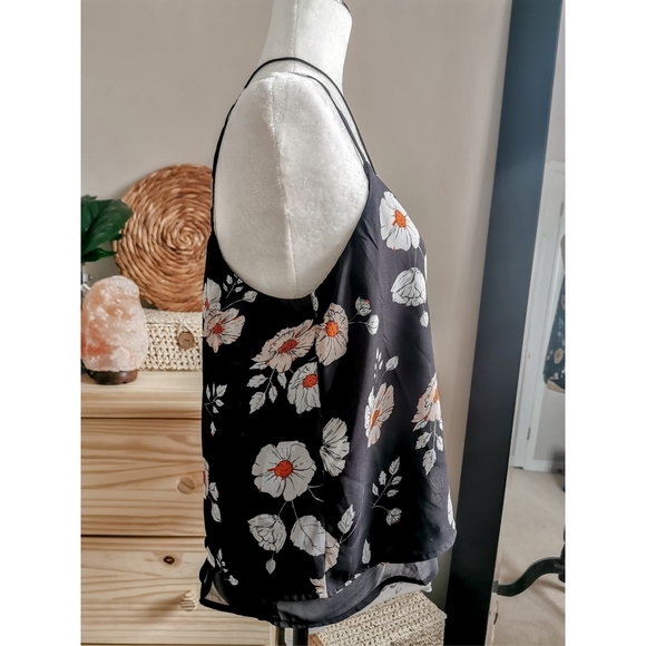 Calliope Black Floral Camisole Size Large - Picture 2 of 4